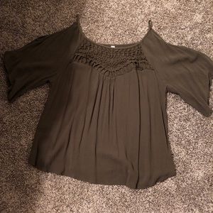 Size L Xhilaration army green cold shoulder blouse